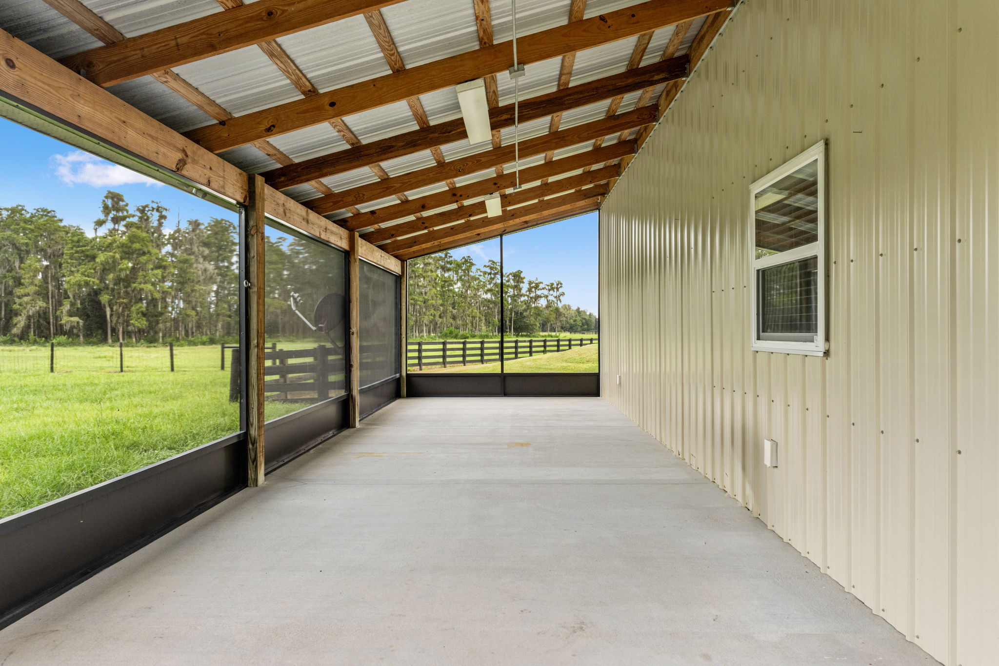 Barndominium photo 5